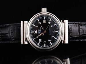 IWC-Pilot-Black-Dial-and-White-Numeral-amp-Stick-Marking-Black-L-51